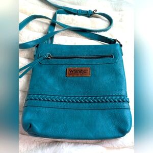 Wrangler Blue Crossbody CC  Bag NWOT